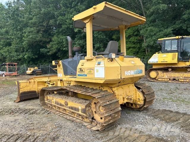 Komatsu D41E-6 Bulldozer på larvebånd