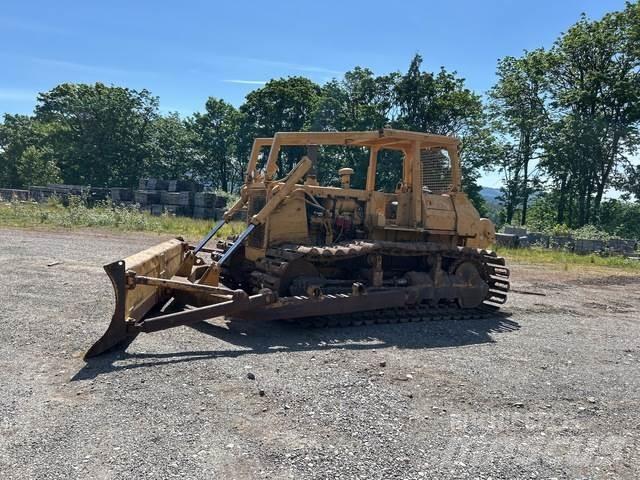 Komatsu D65P-8 Bulldozer på larvebånd