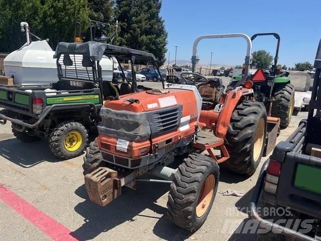 Kubota L3010D Kompakte traktorer
