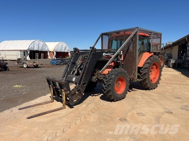 Kubota M125X Traktorer