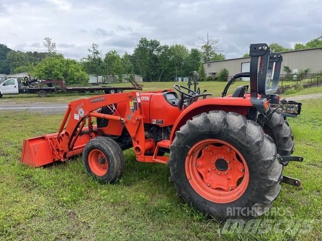 Kubota MX4700F Kompakte traktorer