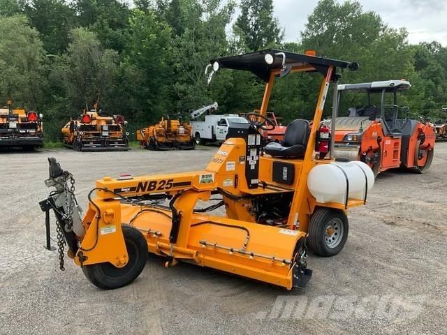 LeeBoy NB25 Indendørs koste