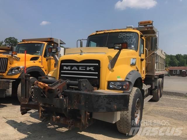 Mack 700 Sneskovle og -plove