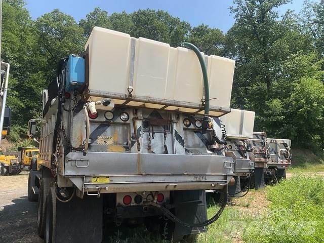 Mack 700 Sneskovle og -plove