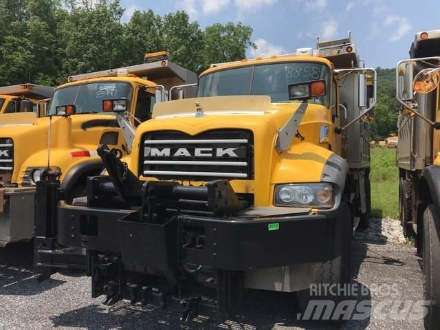 Mack 700 Sneskovle og -plove