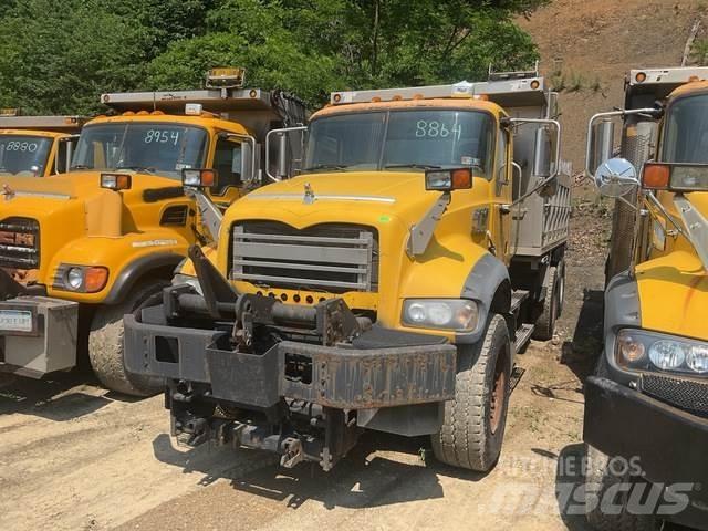 Mack 700 Sneskovle og -plove