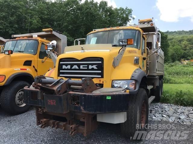 Mack 700 Sneskovle og -plove