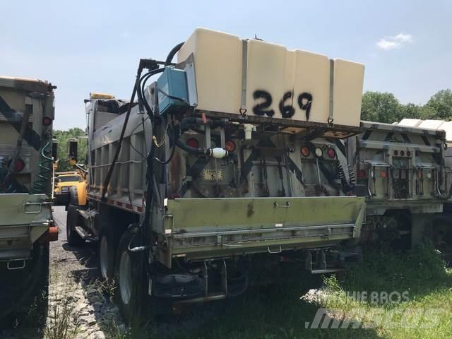Mack 700 Sneskovle og -plove