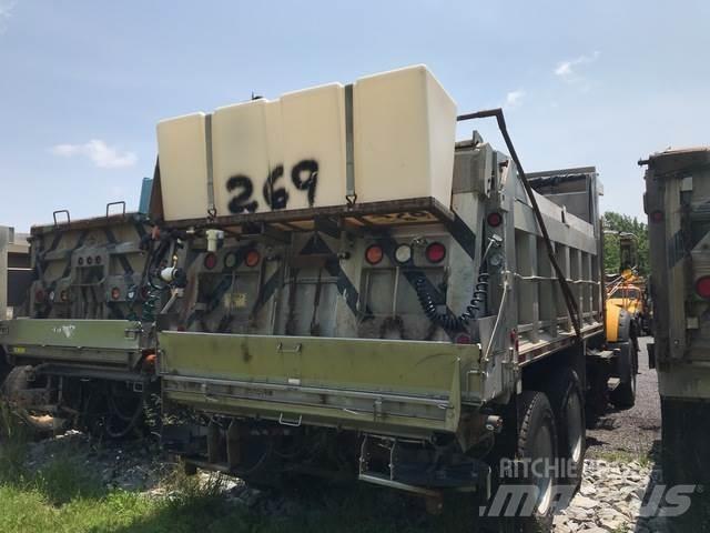 Mack 700 Sneskovle og -plove