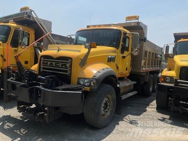 Mack 700 Sneskovle og -plove