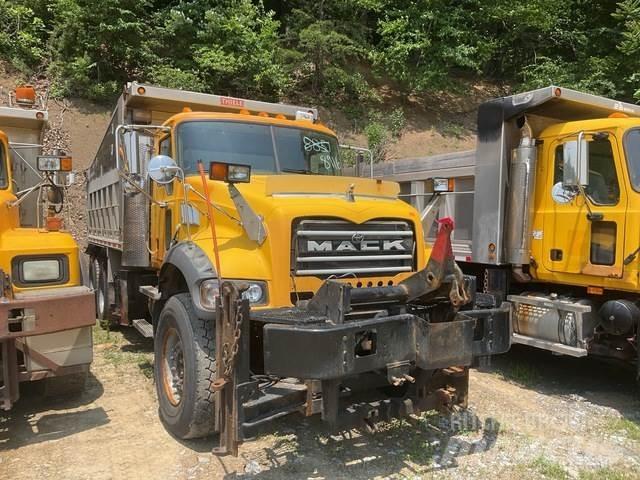 Mack 700 Sneskovle og -plove