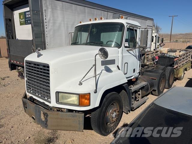 Mack CH613 Trækkere