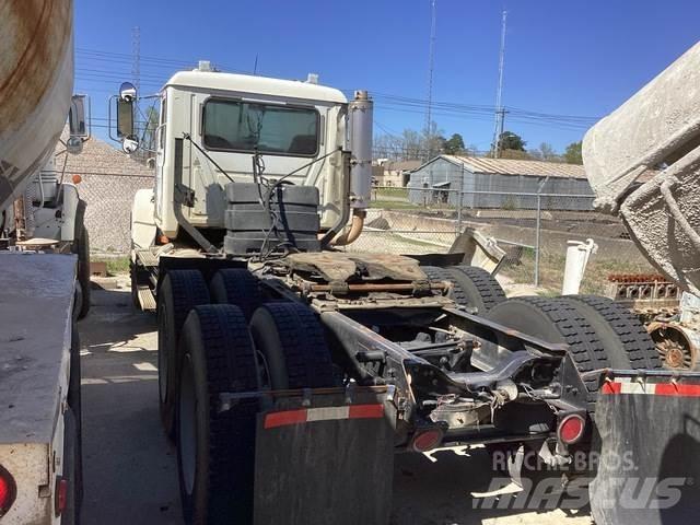 Mack CH613 Trækkere