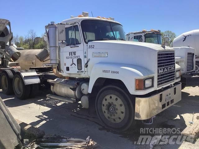 Mack CH613 Trækkere
