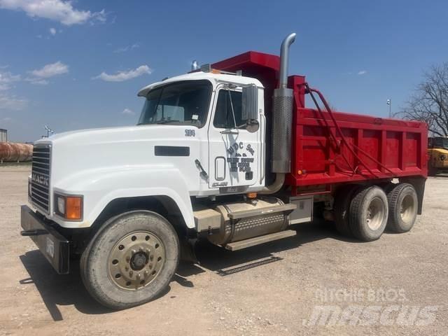 Mack CH613 Lastbiler med tip
