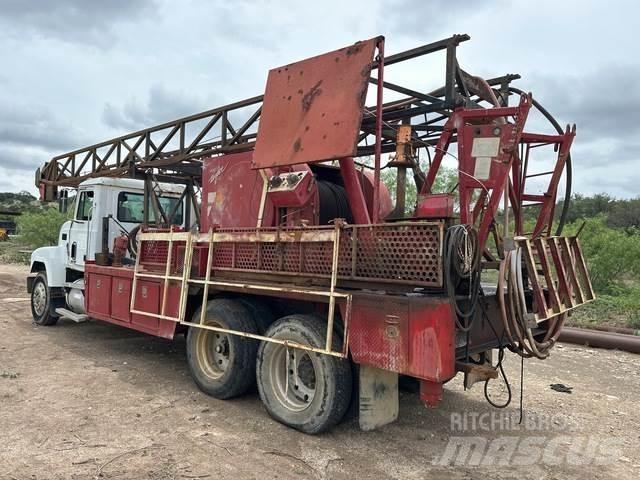 Mack CH613 Entreprenør - Andet