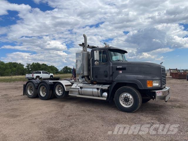 Mack CH613 Trækkere
