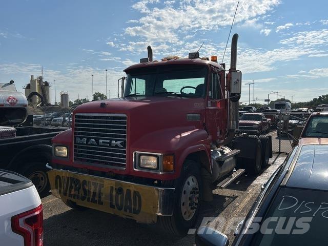 Mack CH613 Trækkere
