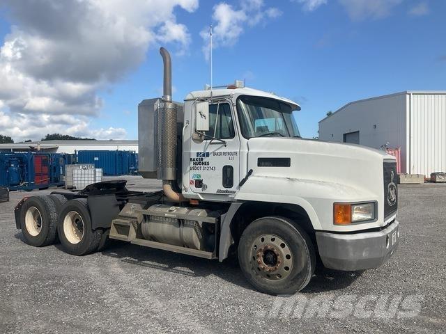 Mack CH613 Trækkere