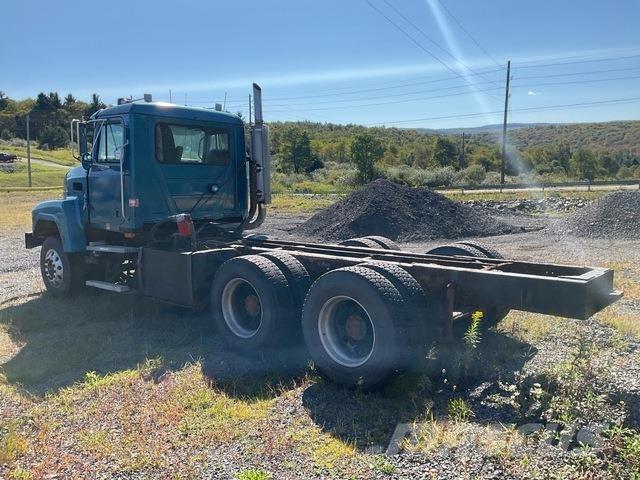 Mack CH613 Kabiner og interiør