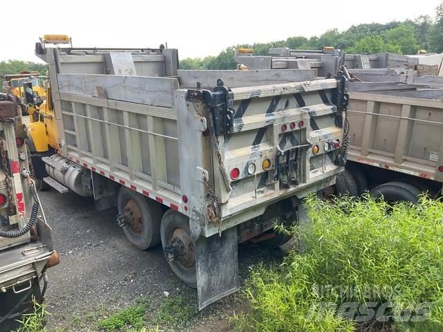 Mack CV700 Sneskovle og -plove