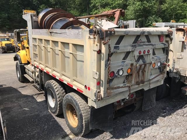 Mack CV700 Sneskovle og -plove