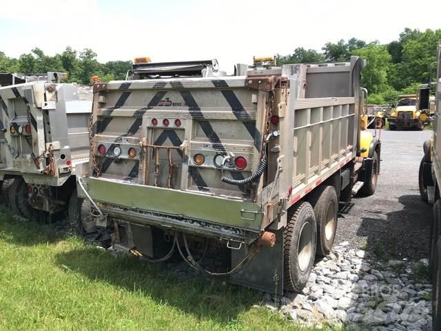 Mack CV700 Sneskovle og -plove
