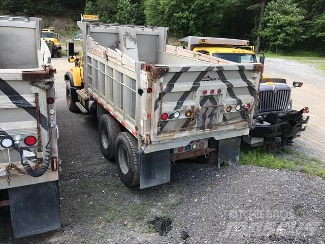 Mack CV700 Sneskovle og -plove