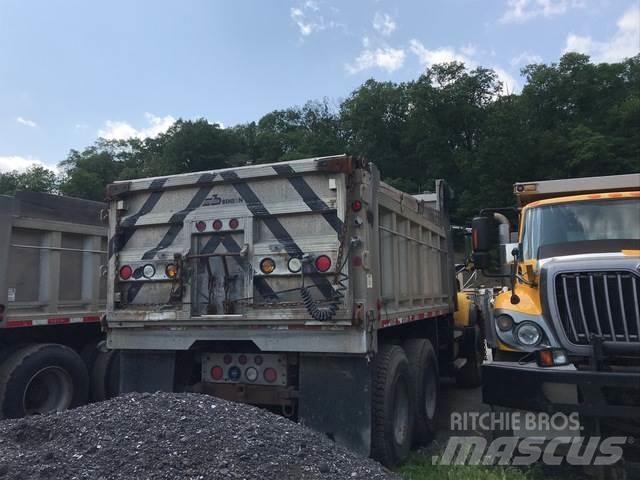 Mack CV700 Sneskovle og -plove