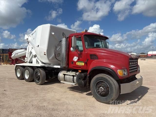 Mack CV713 Andre lastbiler