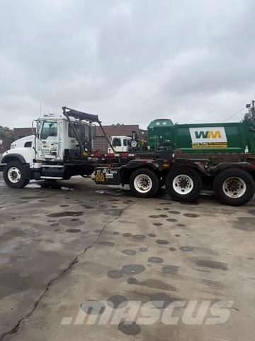 Mack CV713 Skip loader