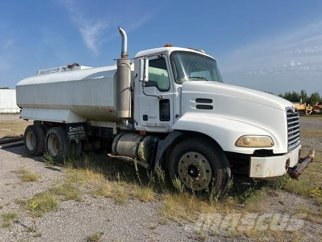 Mack CXN612 Tankvogne - vand