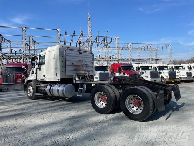 Mack CXU613 Trækkere