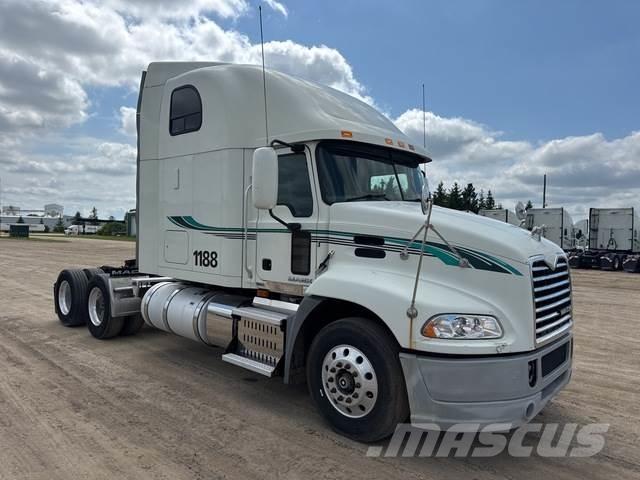 Mack CXU613 Trækkere