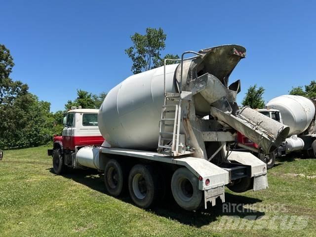 Mack DM600GK Andre lastbiler
