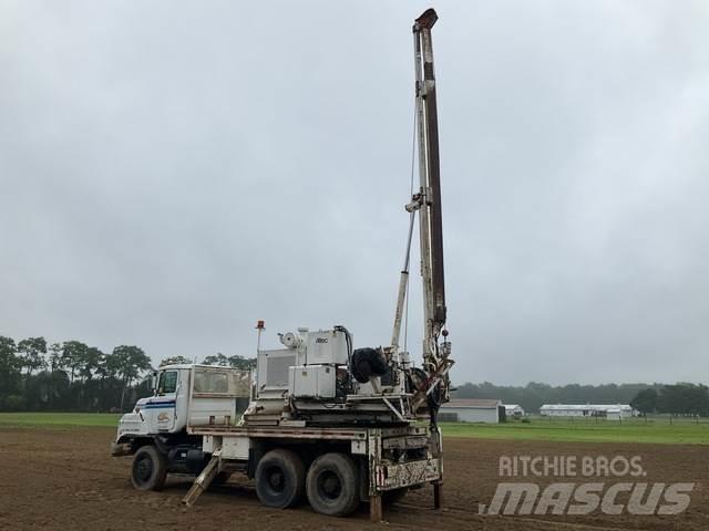 Mack DMM6906S Lastbilmonterede borerigge