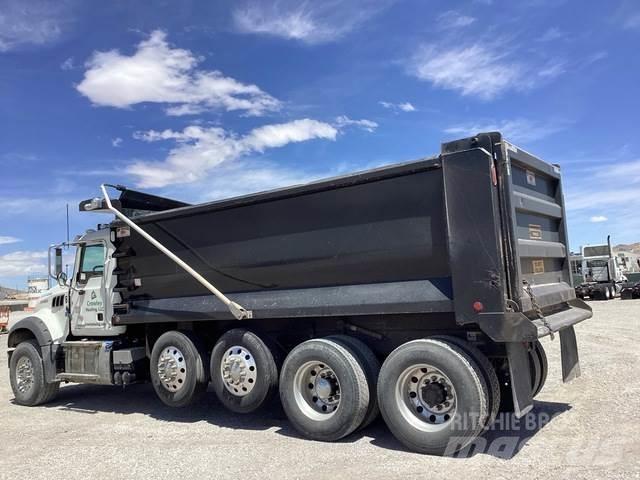 Mack GR104F Lastbiler med tip