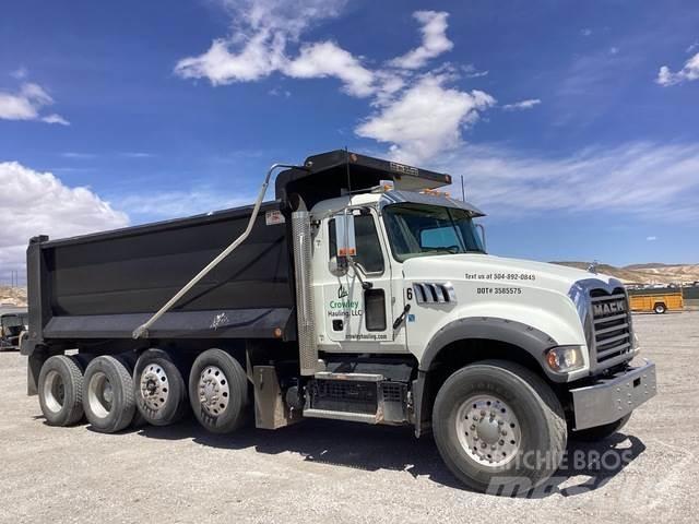 Mack GR104F Lastbiler med tip