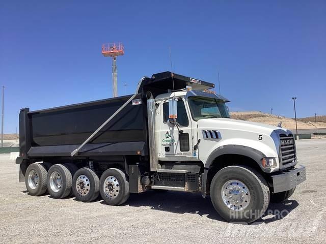 Mack GR104F Lastbiler med tip