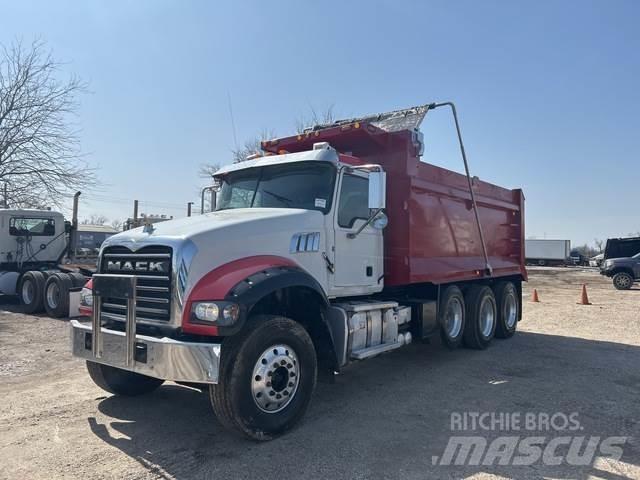 Mack GR65F Lastbiler med tip