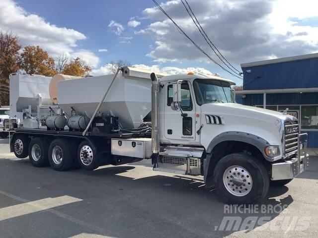 Mack GU713 Betonbiler