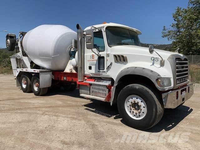 Mack GU713 Andre lastbiler