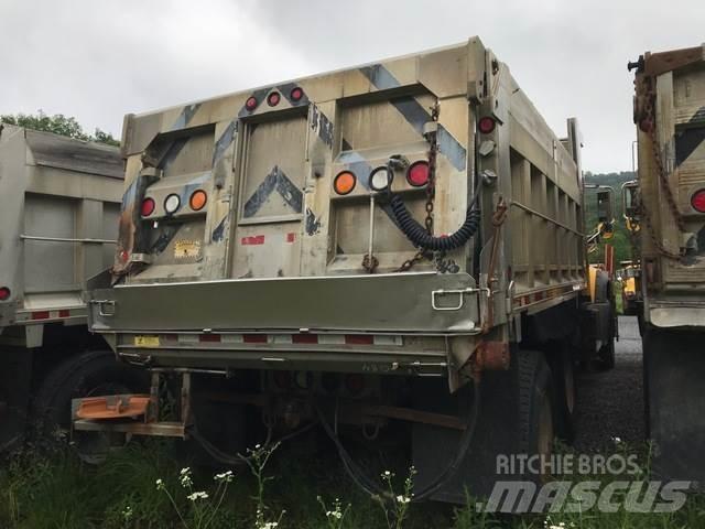 Mack GU713 Sneskovle og -plove