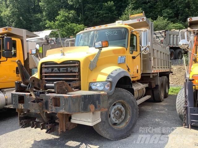 Mack GU713 Sneskovle og -plove
