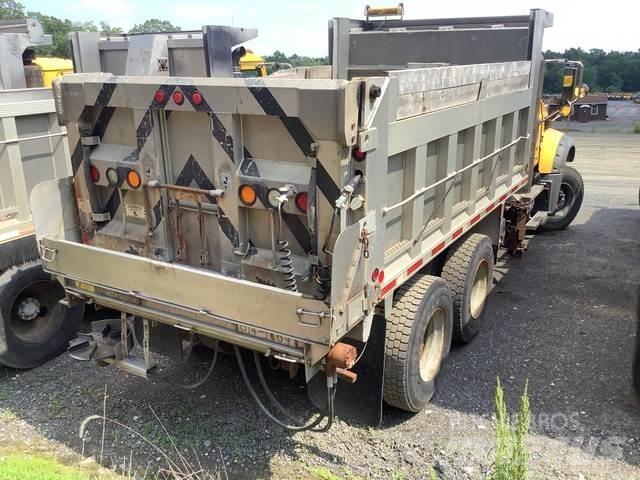 Mack GU713 Sneskovle og -plove