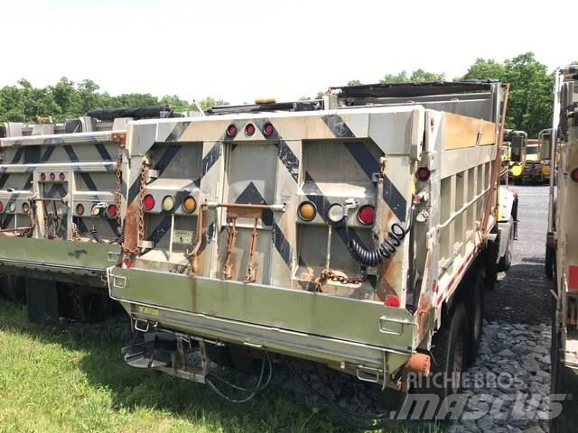 Mack GU713 Sneskovle og -plove