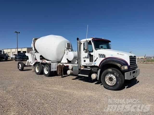 Mack GU713 Andre lastbiler