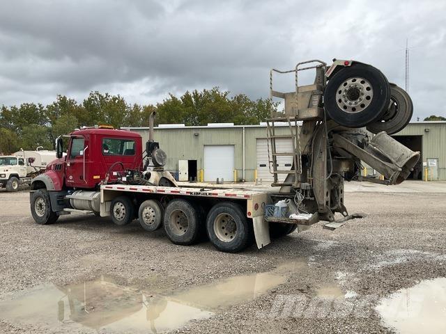 Mack GU713 Andre lastbiler