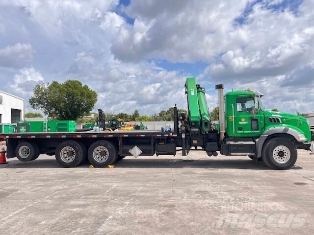 Mack GU813 Andre lastbiler