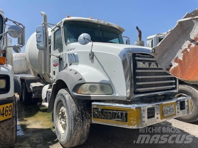 Mack GU813 Andre lastbiler